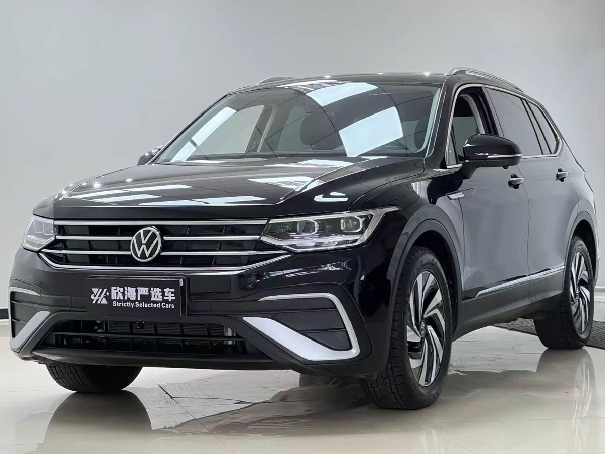 Volkswagen Tiguan L 2023 280TSI автомат одна ведущая ось ограниченная серия «Чаочуан»