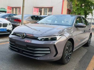 Volkswagen Lavida, 2025 г., белый, 9 000 км Volkswagen Lavida 2026 Pro 300TSI исполнение «Звёздное небо» комплектация «Чжии»