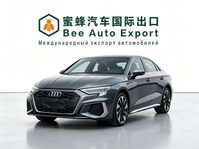 Audi A3, 2023 г., серебристый / серый, 19 000 км