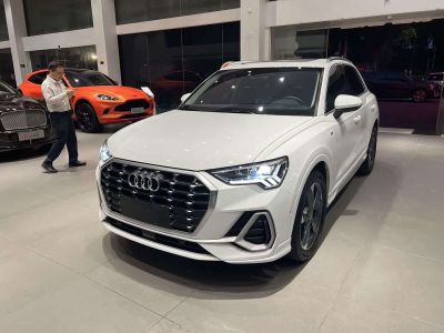 Audi 奥迪Q3, 2023 г., белый, 55 000 км