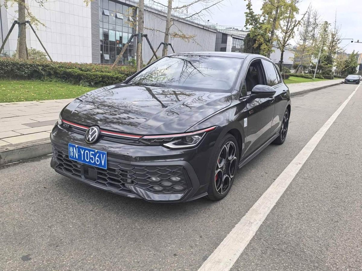Volkswagen Golf GTI 2026 380TSI DSG GTI