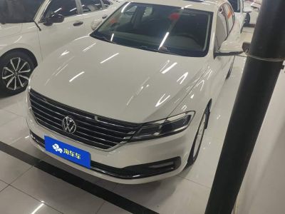 Volkswagen Lavida, 2021 г., белый, 54 900 км Volkswagen Lavida 2021 1.5L автомат Обзор версия