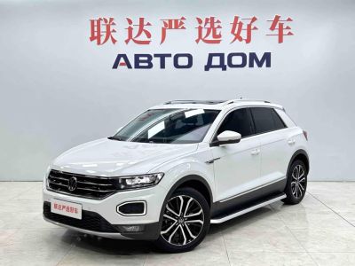 Volkswagen T-Roc, 2022 г., чёрный, 39 000 км Volkswagen T-Roc 2022 280TSI DSG одна ведущая ось Комфорт PLUS