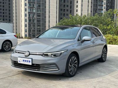 Volkswagen Golf, 2022 г., серебристый / серый, 17 000 км Volkswagen Golf 2021 280TSI DSG Pro