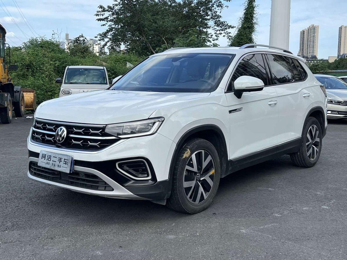 Volkswagen Tayron 2023 330TSI одна ведущая ось комплектация «Люкс Plus», исполнение «Цзиньцзе»