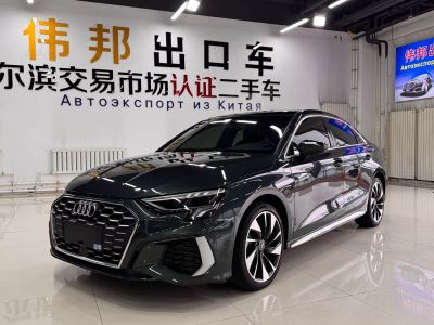 Audi A3, 2023 г., зелёный, 40 000 км