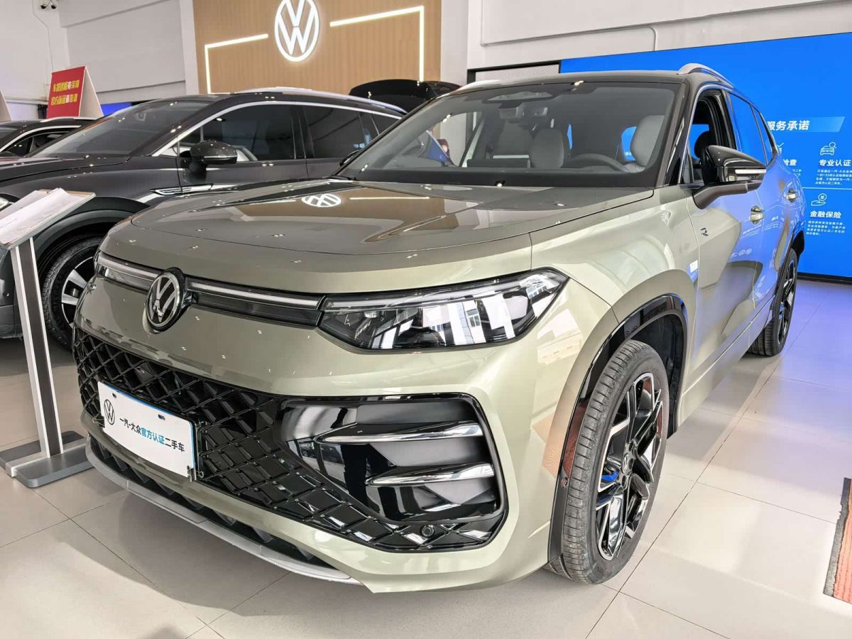 Volkswagen Tayron 2025 Tayron L 380TSI полный привод комплектация «Люкс», пакет Easy