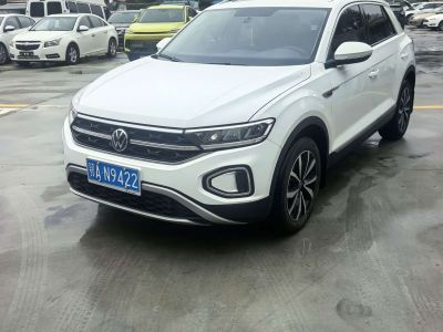 Volkswagen T-Roc, 2022 г., чёрный, 39 000 км Volkswagen T-Roc 2023 280TSI DSG одна ведущая ось Шигуан версия