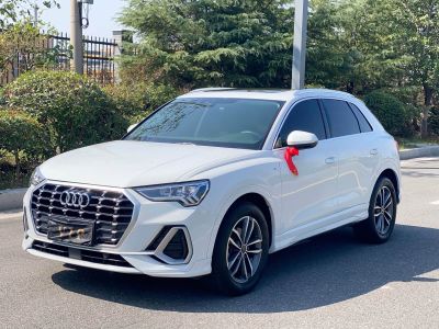 Audi Q3, 2023 г., белый, 36 000 км Audi 奥迪Q3, 2023 г., белый, 36 000 км