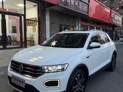 Volkswagen T-Roc, 2022 г., белый, 49 000 км Volkswagen T-Roc 2022 280TSI DSG одна ведущая ось Комфорт PLUS