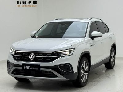 Volkswagen Tayron, 2024 г., белый, 30 000 км Volkswagen Tayron 2024 330TSI одна ведущая ось комплектация «Люкс Plus», исполнение «Цзиньцзе»