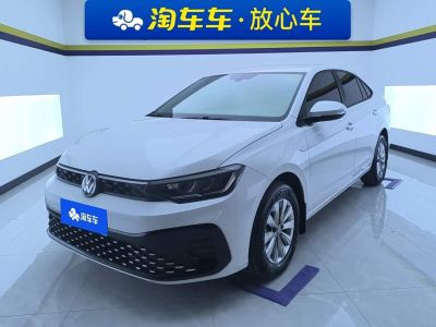 Volkswagen Lavida, 2024 г., белый, 15 000 км Volkswagen Lavida 2023 исполнение «Синьжуй» 1.5L автомат 出众 комплектация «Синьи»
