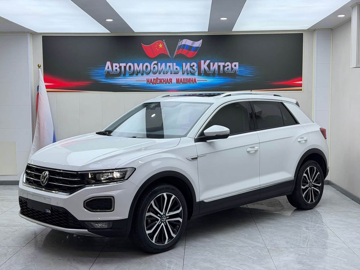 Volkswagen T-Roc, 2022 г., белый, 33 000 км Volkswagen T-Roc 2022 280TSI DSG одна ведущая ось Комфорт PLUS