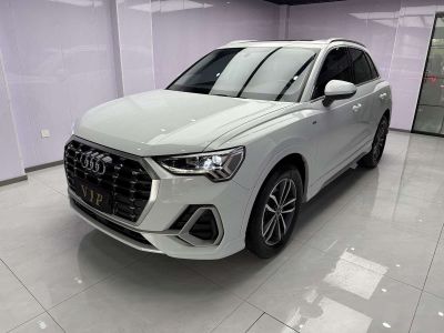 Audi Q3, 2022 г., белый, 18 000 км Audi 奥迪Q3, 2022 г., белый, 20 000 км