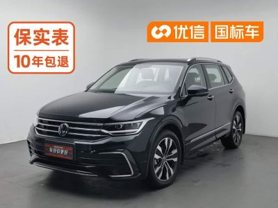Volkswagen Tiguan L, 2025 г., чёрный, 20 000 км Volkswagen Tiguan L 2024 исполнение «Чучжун» 330TSI автомат одна ведущая ось R-Line Лунъяо версия