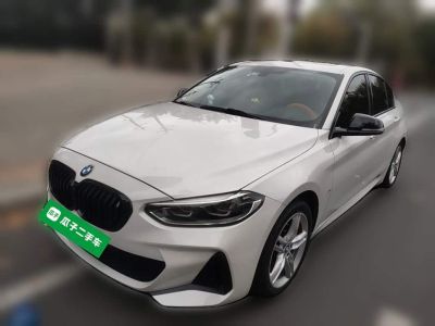 BMW 1 серия, 2022 г., белый, 74 200 км BMW 1 серия 2022 120i пакет M Sport, исполнение «Ночь»