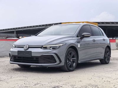 Volkswagen Golf, 2023 г., серебристый / серый, 23 000 км Volkswagen Golf 2023 280TSI DSG R-Line