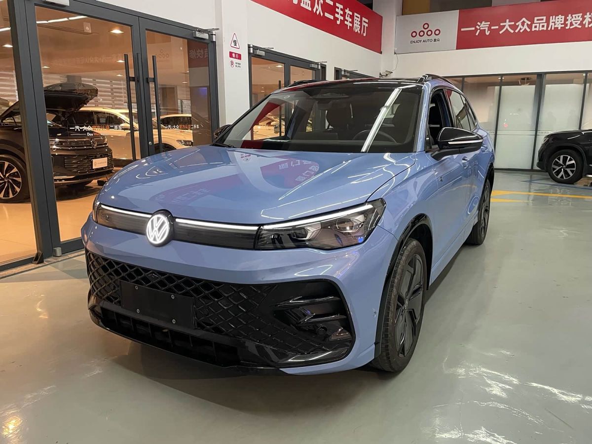 Volkswagen Tiguan L, 2024 г., синий, 18 000 км Volkswagen Tiguan L 2024 PRO 380TSI полный привод R-Line Чжицзунь версия