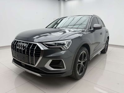 Audi 奥迪Q3, 2022 г., серебристый / серый, 19 000 км