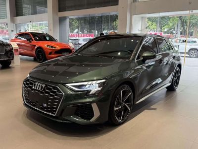 Audi A3, 2023 г., зелёный, 11 700 км