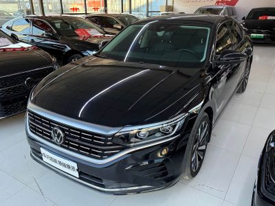 Volkswagen Passat, 2022 г., чёрный, 52 000 км Volkswagen Passat 2022 380TSI Люкс