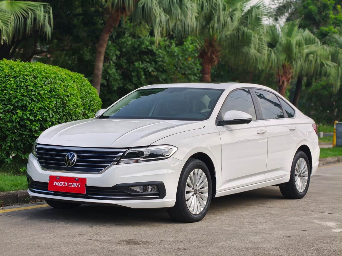 Volkswagen Lavida, 2022 г., белый, 62 000 км Volkswagen Lavida 2022 280TSI DSG Комфорт