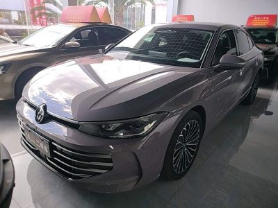 Volkswagen Passat, 2024 г., красный / фиолетовый, 35 100 км Volkswagen Passat 2025 Pro 380TSI Лунцзунь версия