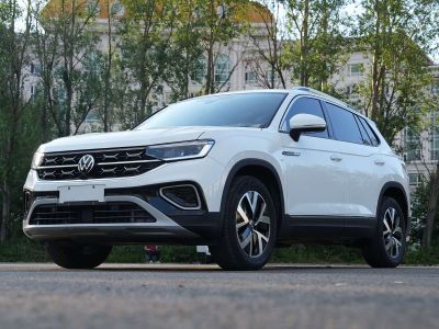 Volkswagen Tayron 2023 280TSI одна ведущая ось комплектация «Люкс Plus», исполнение «Цзиньцзе»
