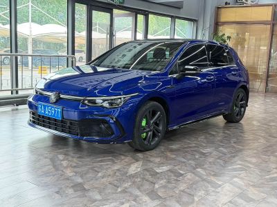 Volkswagen Golf, 2023 г., серебристый / серый, 68 200 км Volkswagen Golf 2023 280TSI DSG R-Line