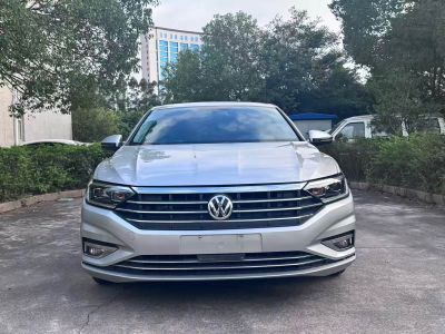 Volkswagen Sagitar, 2021 г., чёрный, 77 800 км Volkswagen Sagitar 2021 280TSI DSG комплектация «Люкс Чжилянь»