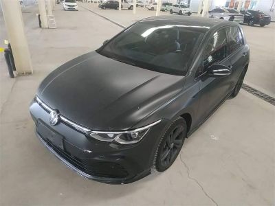 Volkswagen Golf, 2024 г., серебристый / серый, 55 600 км Volkswagen Golf 2023 обновлённая версия 280TSI DSG R-Line Lite