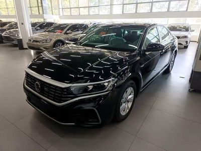 Volkswagen Passat PHEV, 2023 г., чёрный, 50 000 км Volkswagen Passat подключаемый гибрид 2025 430PHEV гибрид комплектация «Бизнес»