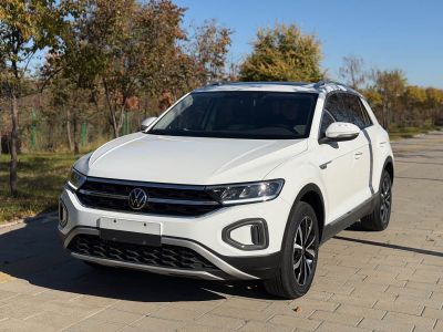 Volkswagen T-Roc, 2022 г., чёрный, 39 000 км Volkswagen T-Roc 2023 280TSI DSG одна ведущая ось Шигуан версия