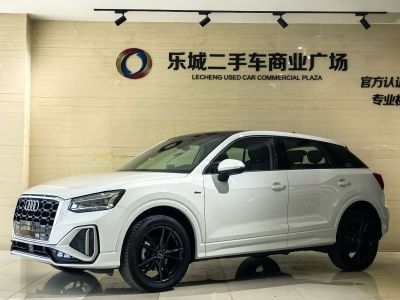 Audi Q2L, 2023 г., белый, 69 000 км Audi 奥迪Q2L, 2023 г., белый, 69 000 км