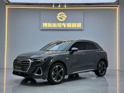 Audi 奥迪Q3, 2024 г., серебристый / серый, 33 000 км