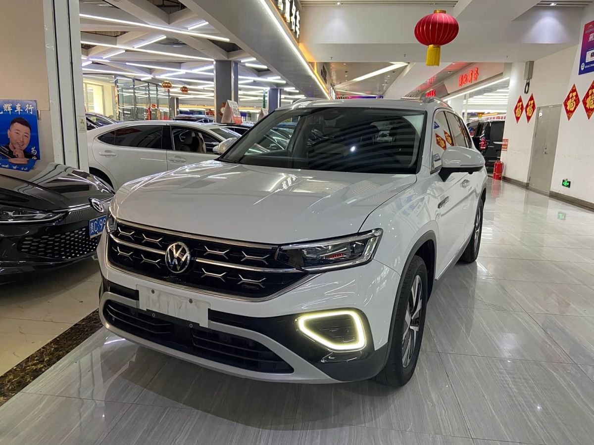 Volkswagen Tayron 2023 280TSI одна ведущая ось комплектация «Люкс Plus», исполнение «Цзиньцзе»