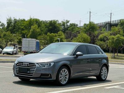 Audi A3, 2021 г., серебристый / серый, 64 000 км