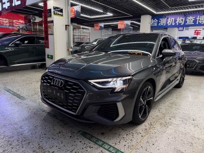 Audi A3, 2023 г., серебристый / серый, 16 000 км