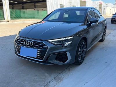 Audi A3, 2023 г., красный / фиолетовый, 9 000 км Audi A3, 2023 г., серебристый / серый, 14 000 км