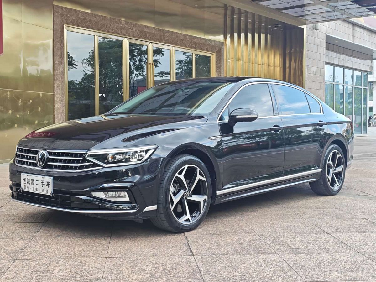 Volkswagen Magotan 2024 200 × десять тысяч автомобилей исполнение «Чжунсян» 330TSI DSG Люкс