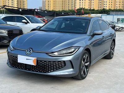 Volkswagen Lamando, 2022 г., серебристый / серый, 33 000 км Volkswagen Lamando 2022 Lamando L 280TSI DSG комплектация «Кула»