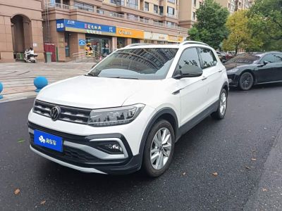Volkswagen T-Cross, 2021 г., красный / фиолетовый, 37 000 км Volkswagen T-Cross 2022 1.5L Автомат Комфорт