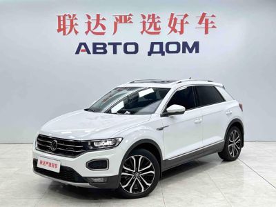 Volkswagen T-Roc, 2022 г., белый, 32 000 км Volkswagen T-Roc 2022 280TSI DSG одна ведущая ось Комфорт PLUS