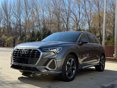 Audi 奥迪Q3, 2022 г., серебристый / серый, 40 000 км