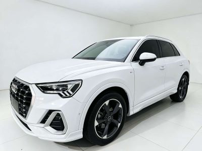 Audi Q3, 2023 г., белый, 40 000 км Audi 奥迪Q3, 2023 г., белый, 42 000 км