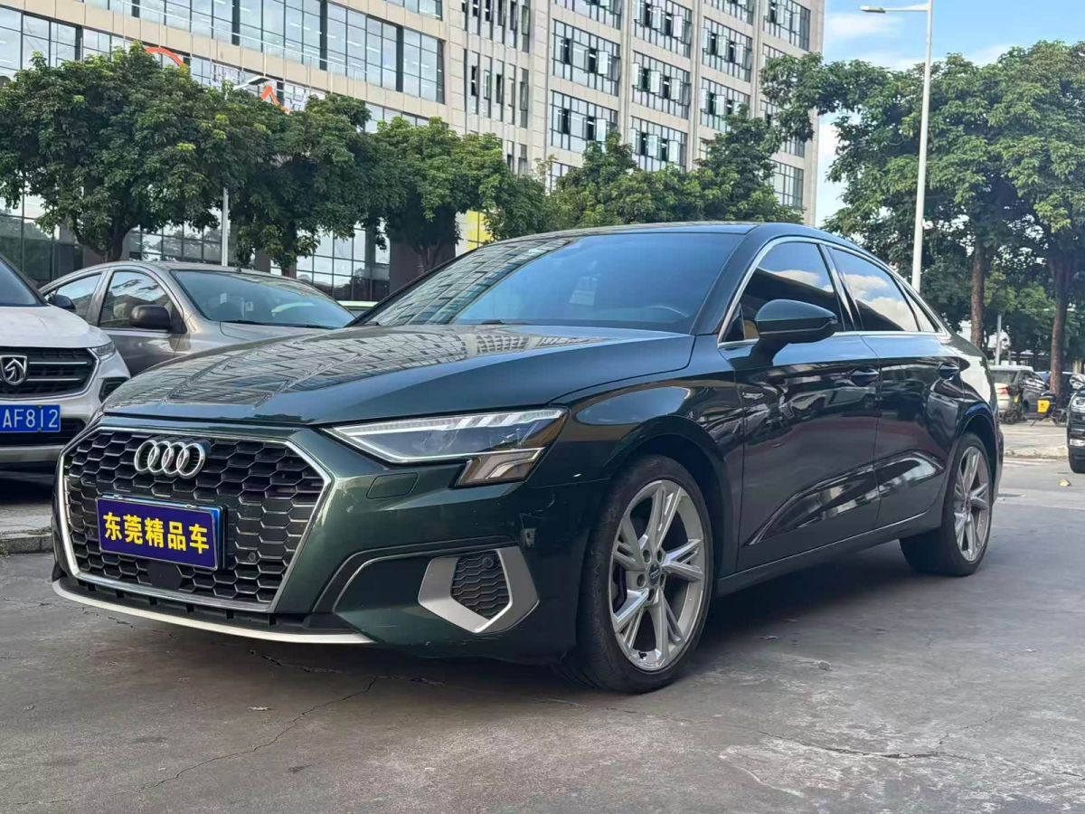Audi A3, 2021 г., зелёный, 54 000 км