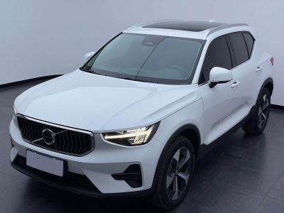 Volvo 沃尔沃XC40, 2025 г., белый, 8 000 км Volvo 沃尔沃XC40, 2025 г., белый, 8 000 км