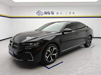 Volkswagen Passat, 2022 г., чёрный, 52 000 км Volkswagen Passat 2023 обновлённая версия 330TSI исполнение «Звёздное небо» комплектация «Элита»