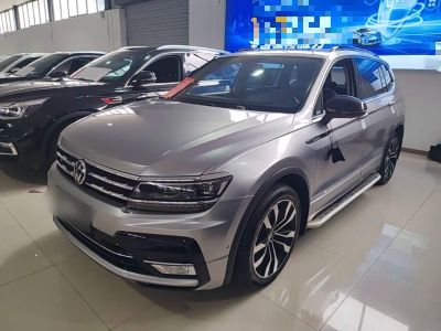 Volkswagen Tiguan L, 2021 г., белый, 58 000 км Volkswagen Tiguan L 2021 330TSI автомат одна ведущая ось R-Line Флагман