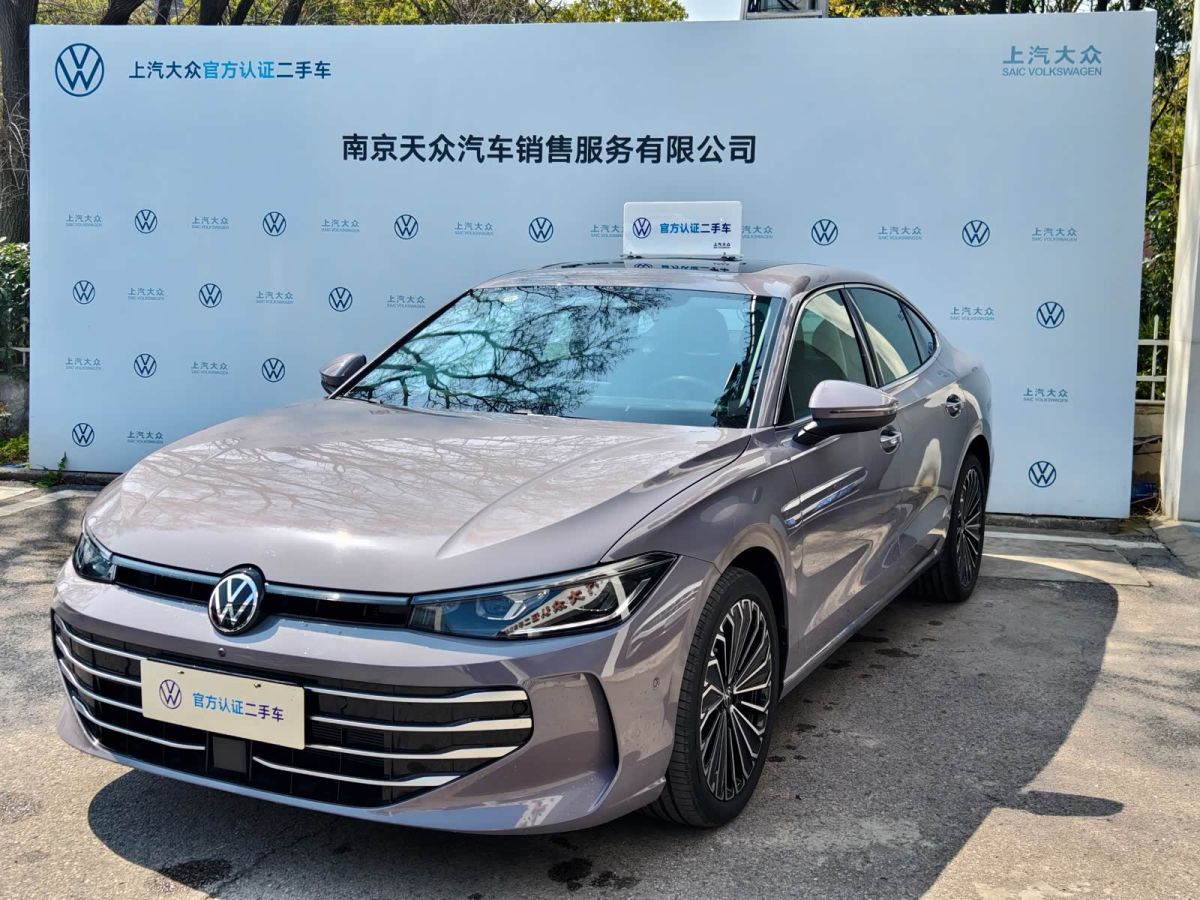 Volkswagen Passat, 2024 г., серебристый / серый, 4 000 км Volkswagen Passat 2025 Pro 380TSI Лунцзунь версия